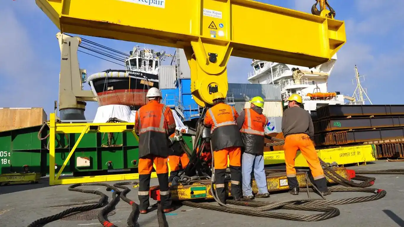 Selecting a Shore Crane Operator