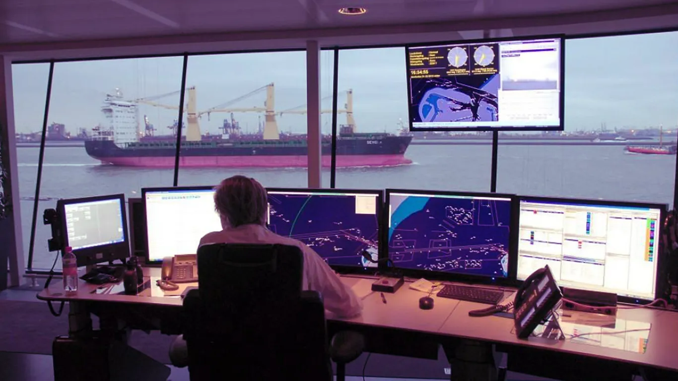 How Port Agents Can Prevent Berth Booking Problems